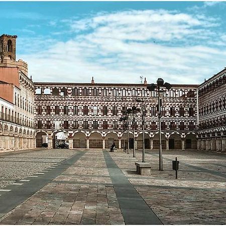 El Corazon De La Luna Badajoz Exterior foto
